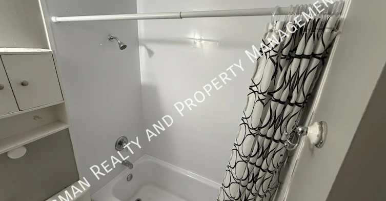 6-3940 Rae Street, Regina, SK, S4S 3A2 - 3
