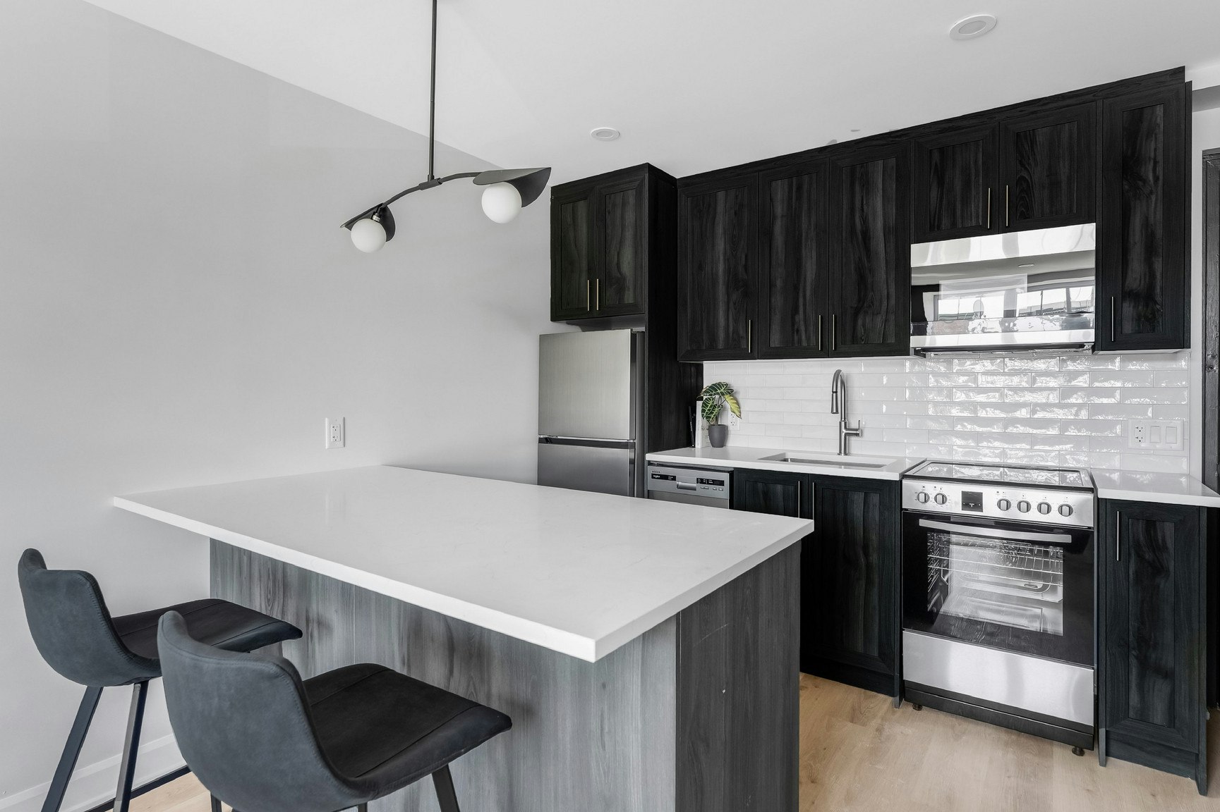 201-658 Somerset Street West, Ottawa, ON, K1R 5K4 - 7