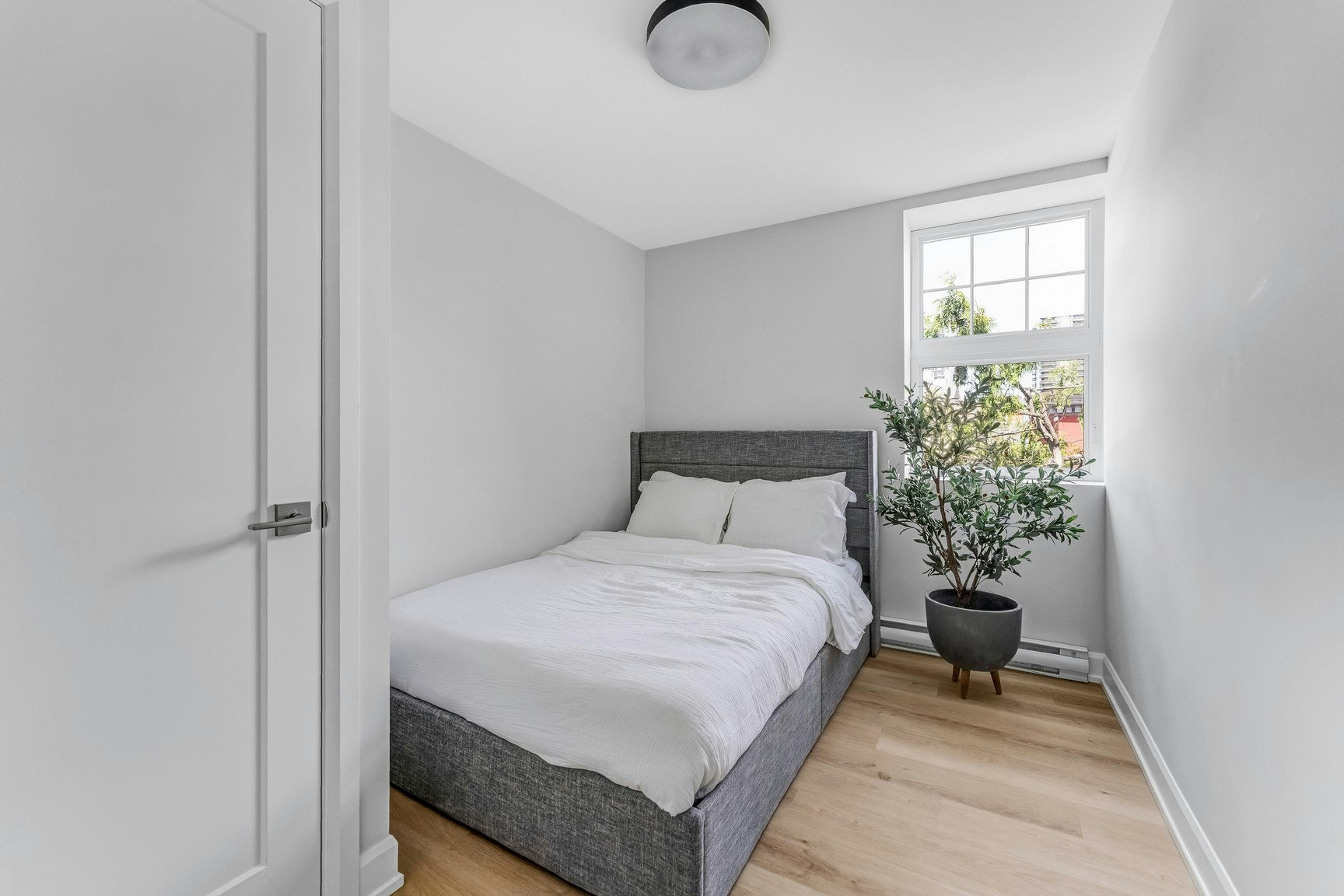 201-658 Somerset Street West, Ottawa, ON, K1R 5K4 - 12