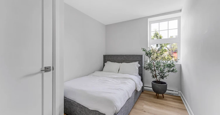 201-658 Somerset Street West, Ottawa, ON, K1R 5K4 - 12