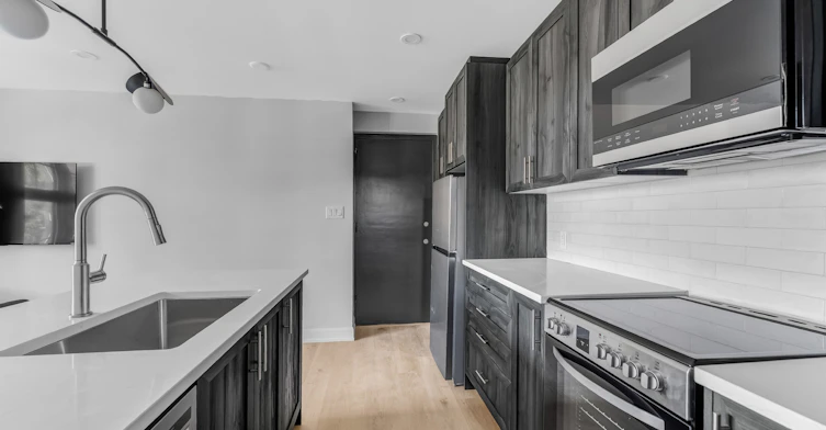 201-658 Somerset Street West, Ottawa, ON, K1R 5K4 - 14