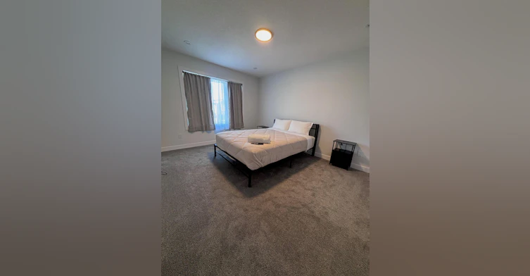 Upper-12468 47 Street Northwest, Edmonton, AB, T5W 5E5 - 10