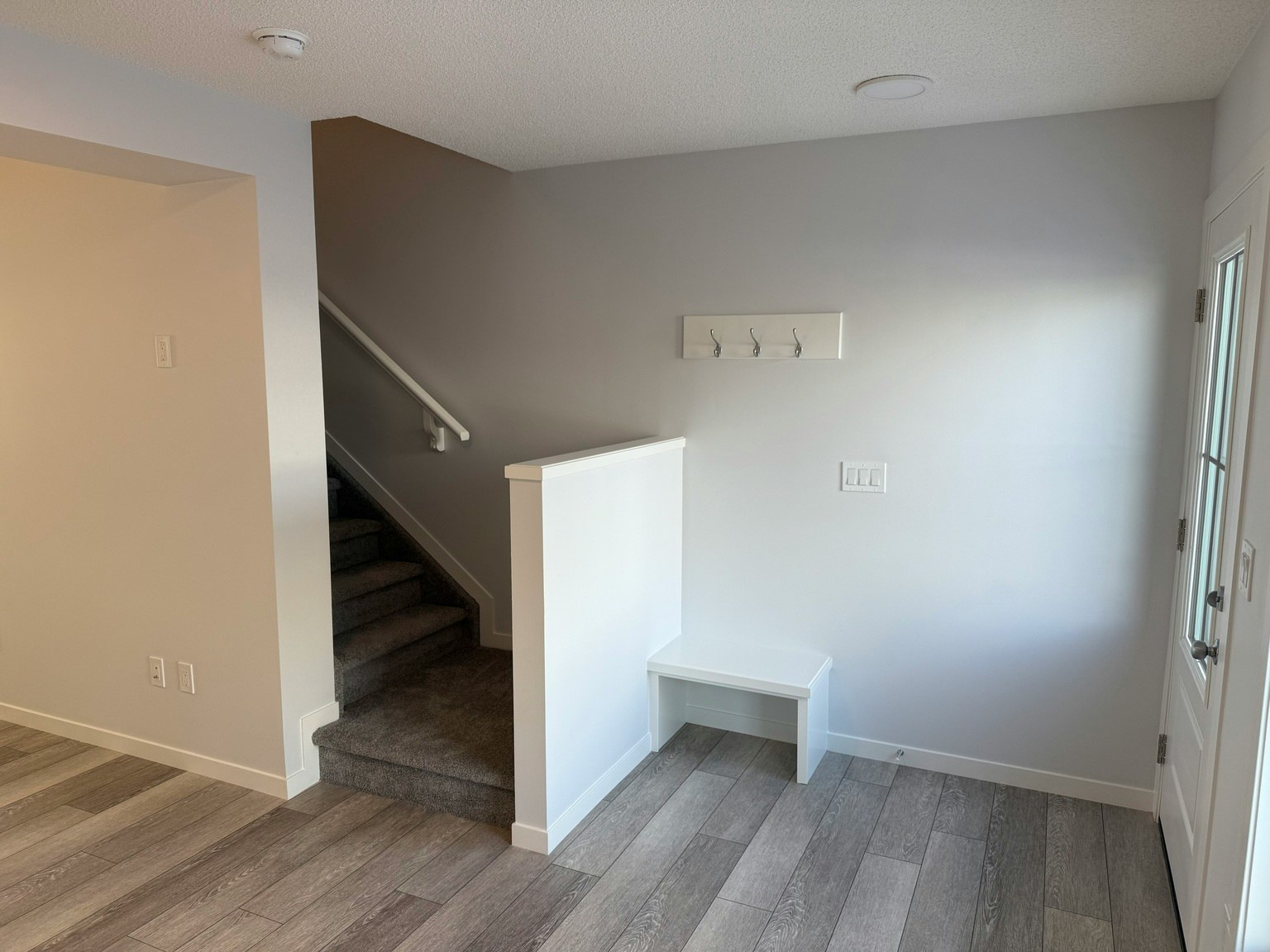525 Secord Boulevard Nw, Edmonton, AB, T5T 7V3 - 8