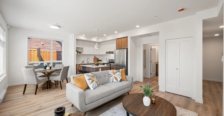 TH105-2236 Mccallum Road, Abbotsford, BC, V2S 3P3 - 3