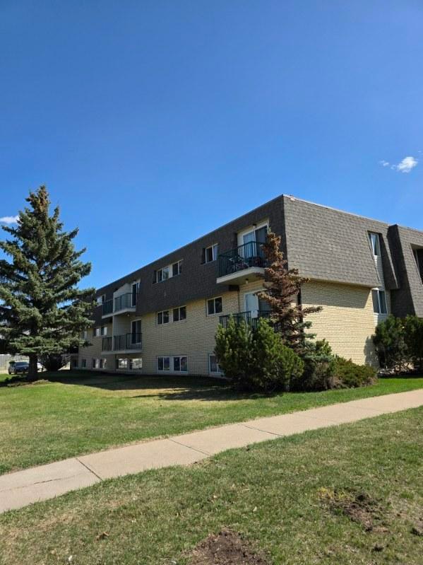 302-10327 107 Avenue, Grande Prairie, AB, T8V 1M4 - 3