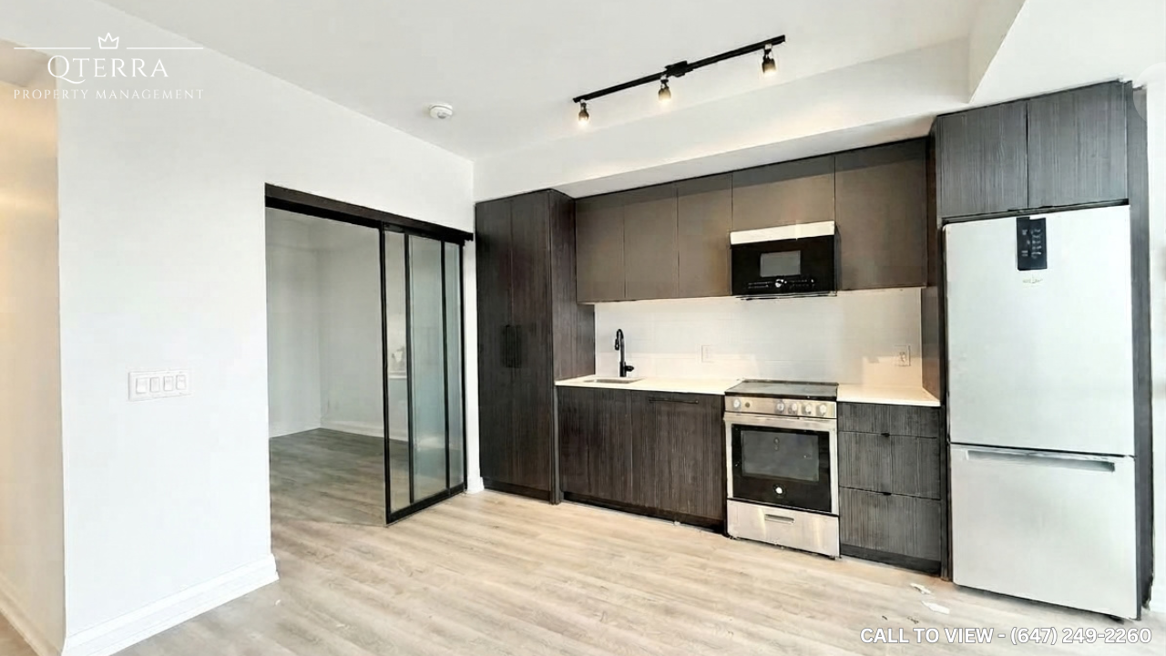 406-2369 Danforth Avenue, Toronto, ON, M4C 0B1 - 2