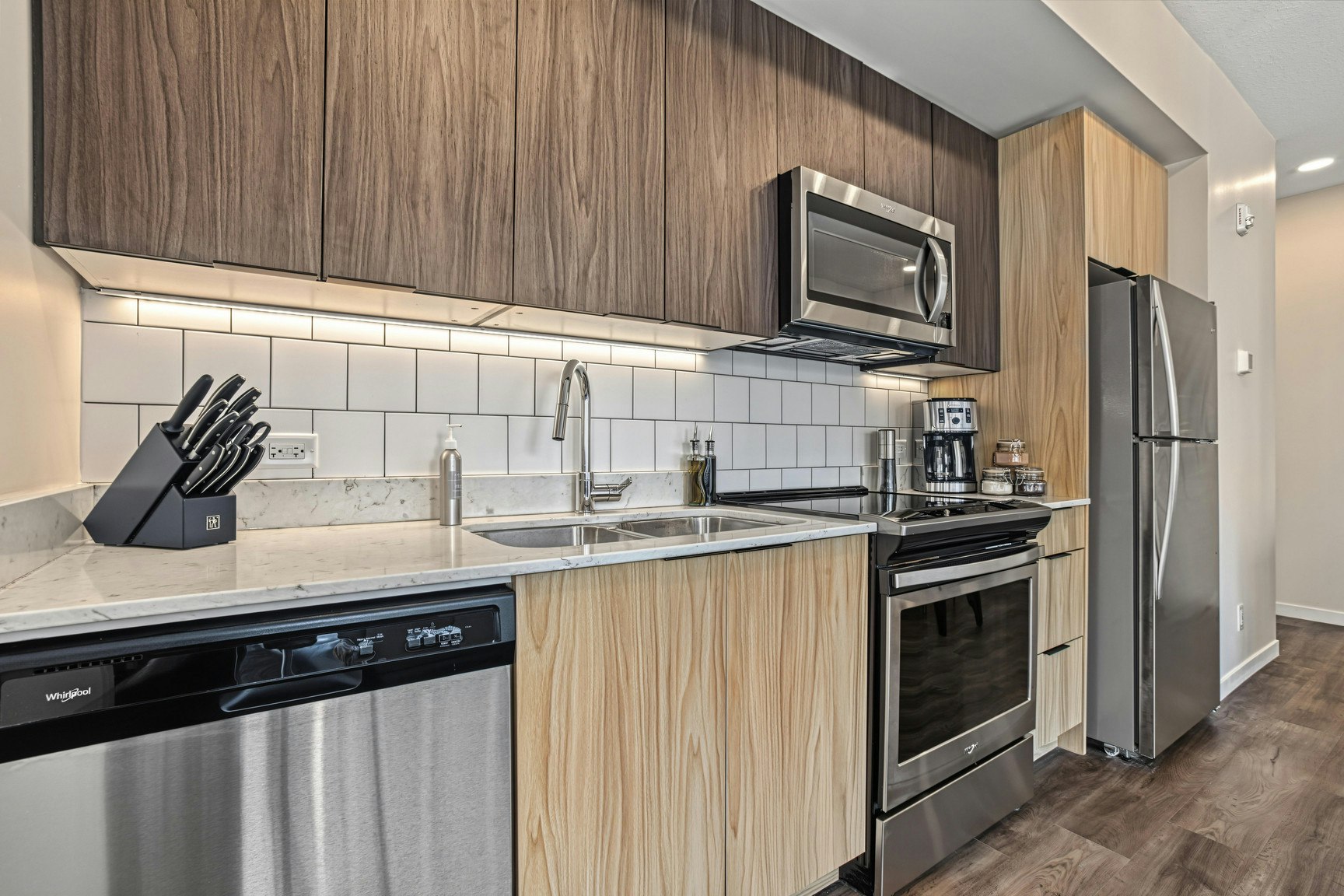 212-1515 5 Street Southwest, Calgary, AB, T2R 1P2 4