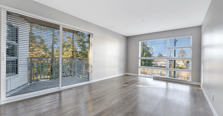 4320 Slocan Street, Vancouver, BC, V5R 1Z2 - 5