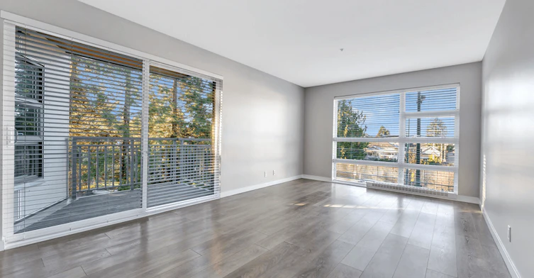 4320 Slocan Street, Vancouver, BC, V5R 1Z2 - 2