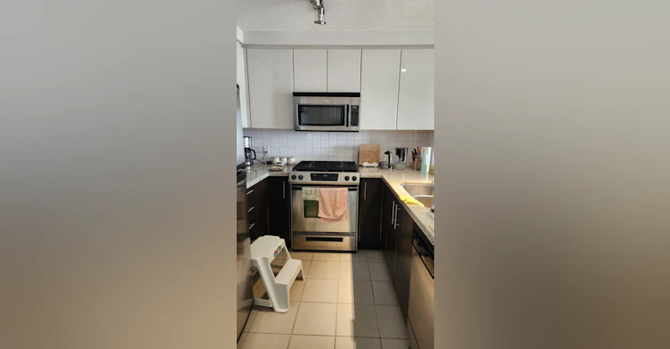 2289 Yukon Crescent, Burnaby, BC, V5C 0B2 - 3
