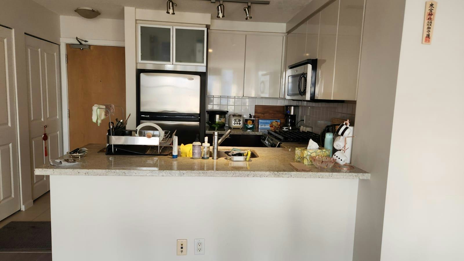 2289 Yukon Crescent, Burnaby, BC, V5C 0B2 2