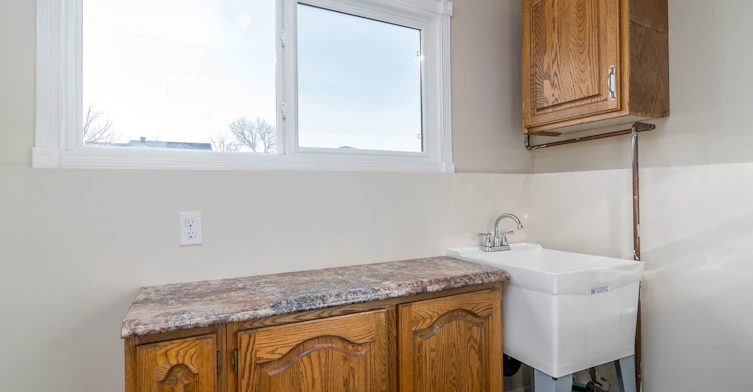 434 19 Street Ne, Medicine Hat, AB, T1C 1B3 - 8