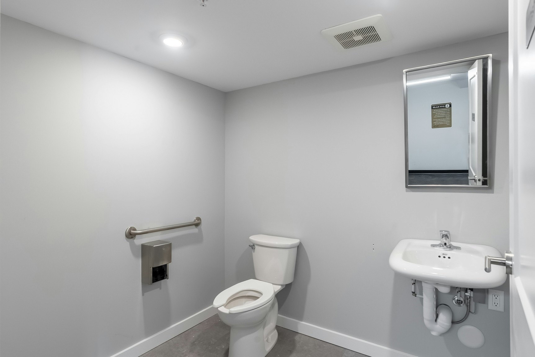 211-3352 Hemlock Street, Penticton, BC, V2A 0J2 - 11