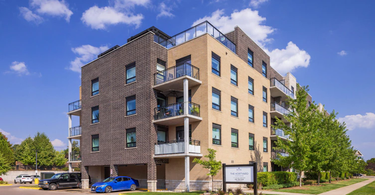 208-171 Kortright Road West, Guelph, ON, N1G 0G4 - 2