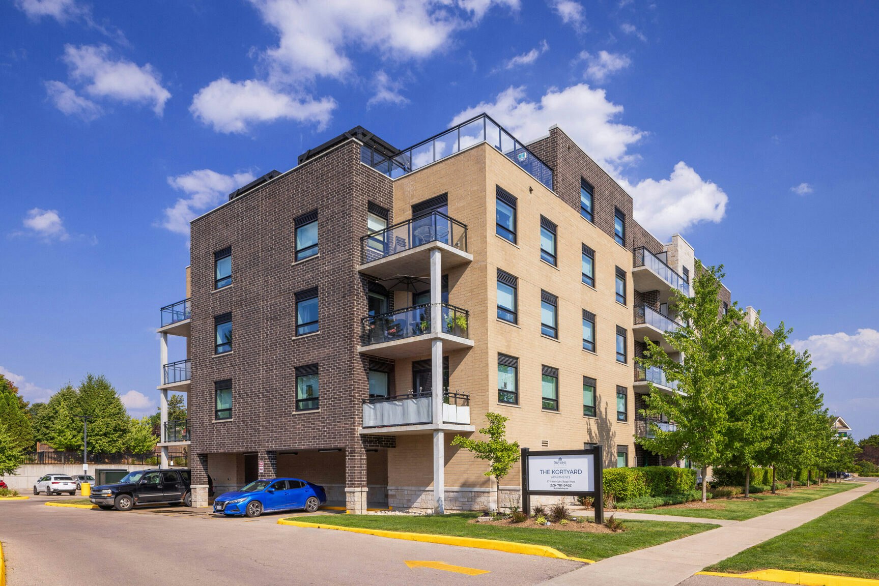 215-171 Kortright Road West, Guelph, ON, N1G 0G4 - 2