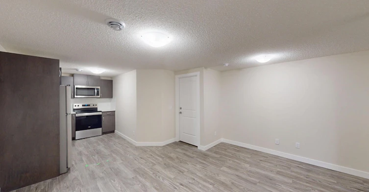 21459 Sheriff King Street Southwest, Calgary, AB, T2X 0K4 - 4