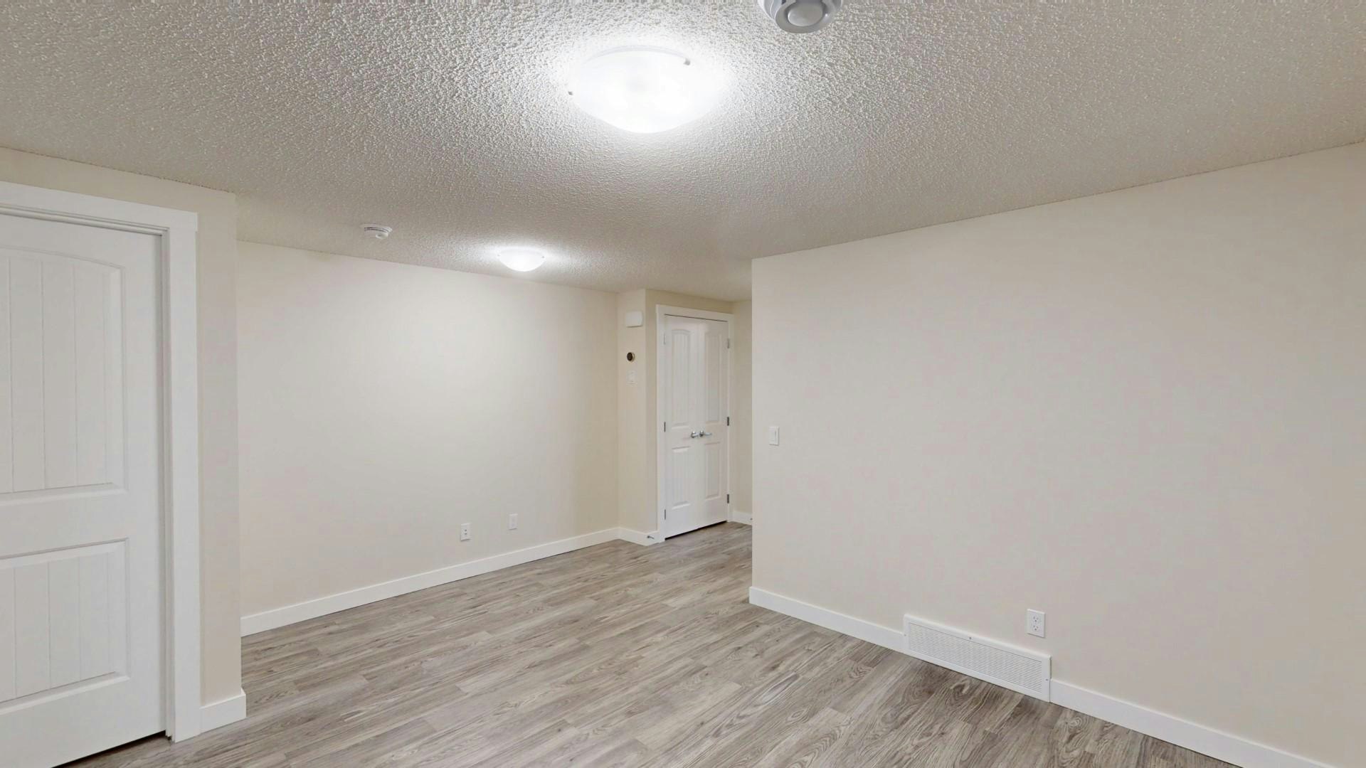 21459 Sheriff King Street Southwest, Calgary, AB, T2X 0K4 - 6
