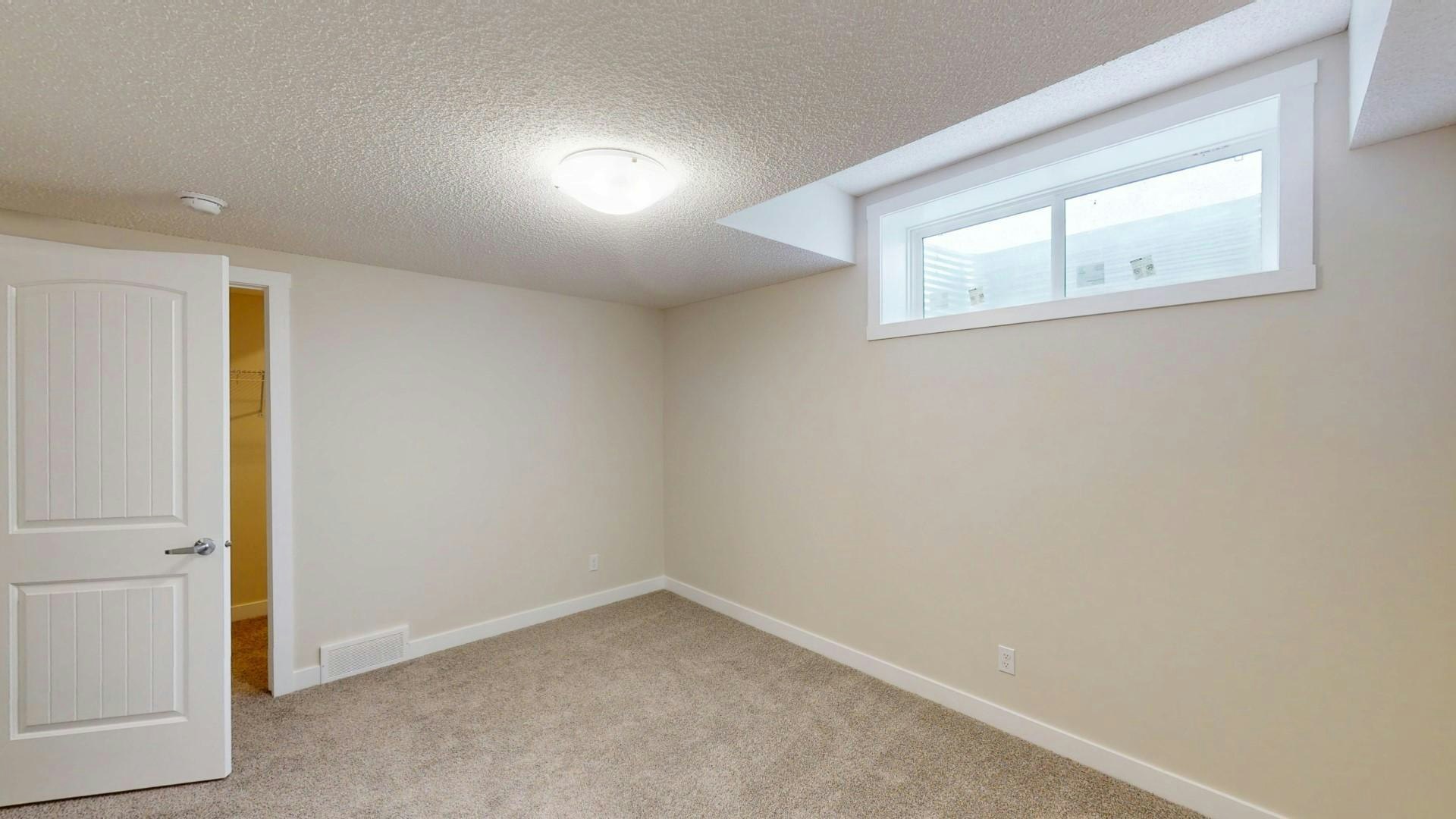 21459 Sheriff King Street Southwest, Calgary, AB, T2X 0K4 - 9