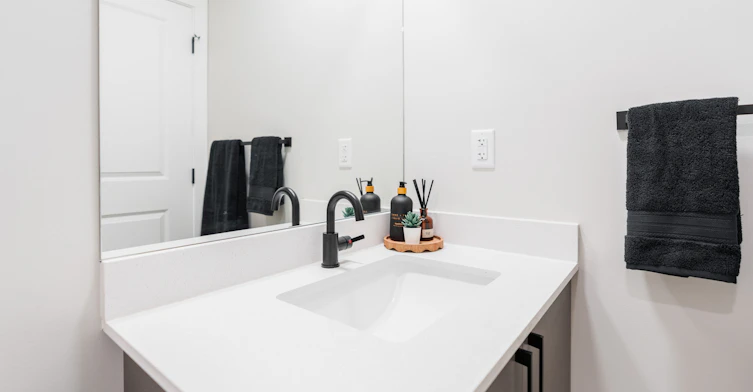 b408-825 17 Avenue, Calgary, AB, T2R 1K3 - 4