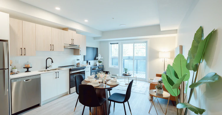 611-825 17 Avenue, Calgary, AB, T2R 1K3 - 2