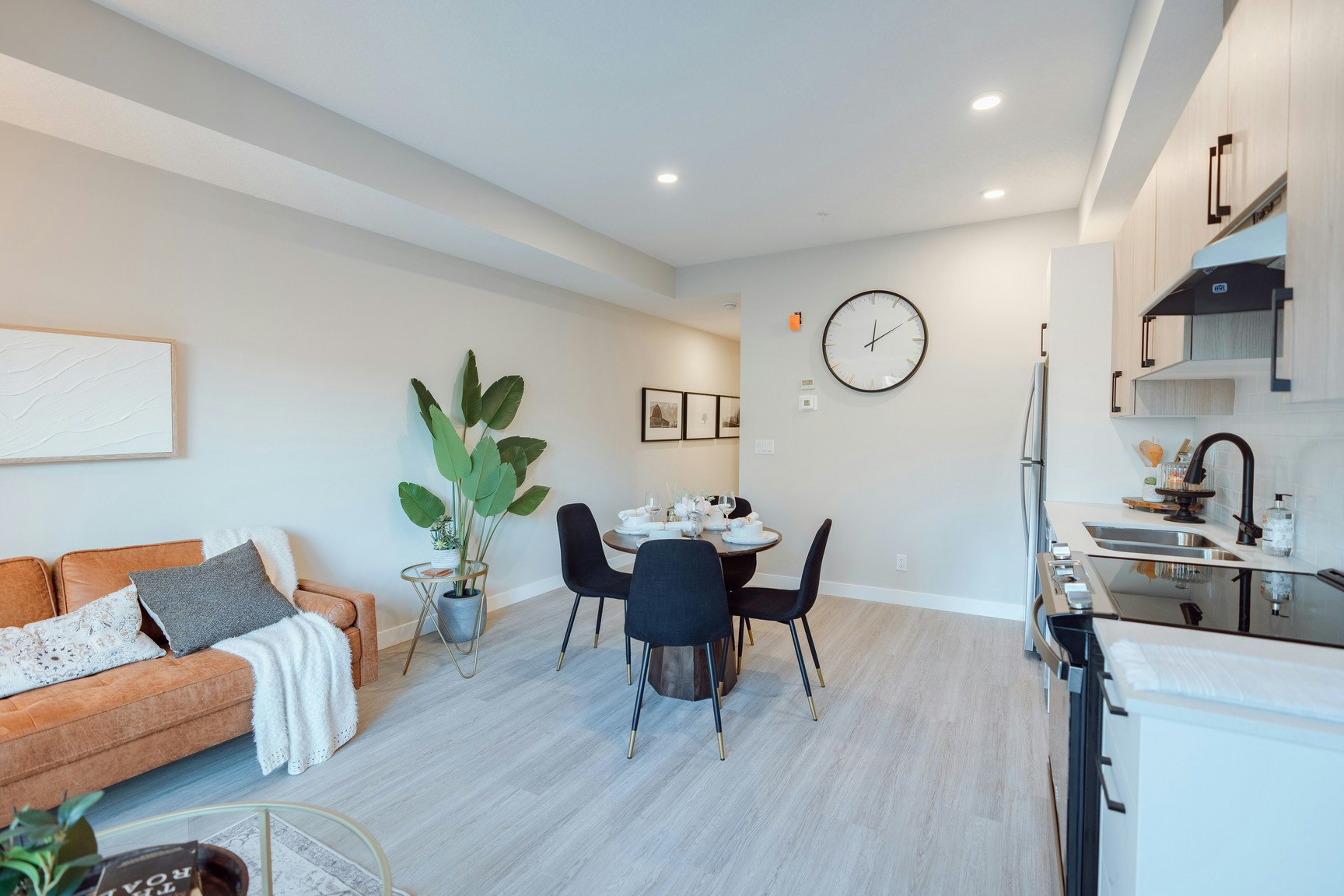 611-825 17 Avenue, Calgary, AB, T2R 1K3 - 3
