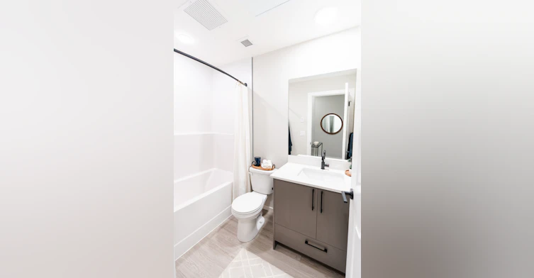 611-825 17 Avenue, Calgary, AB, T2R 1K3 - 8