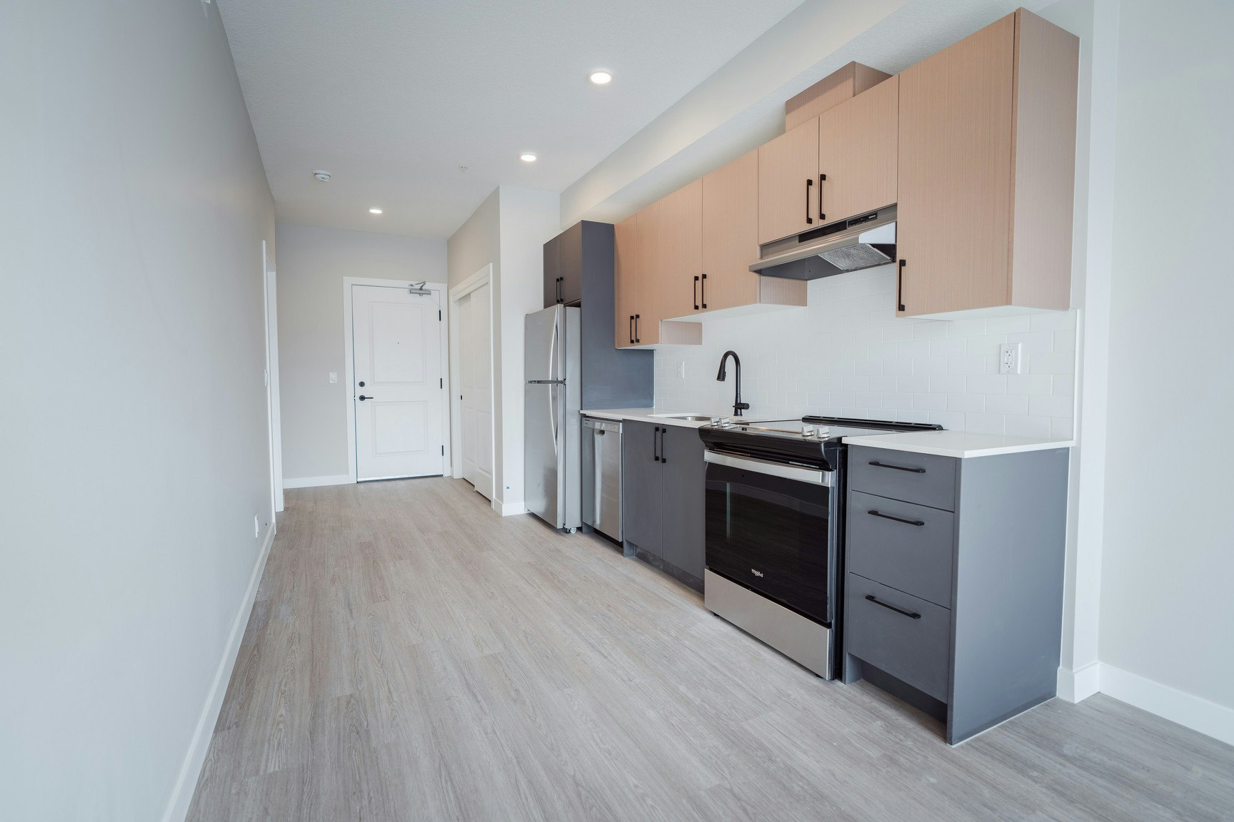 601-825 17 Avenue, Calgary, AB, T2R 1K3 - 4