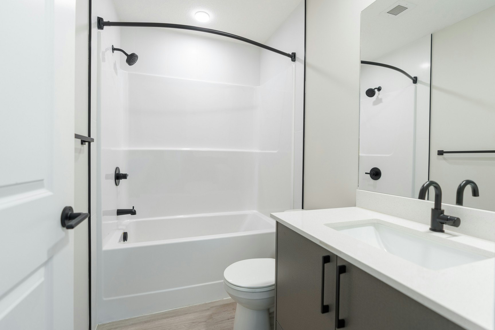 601-825 17 Avenue, Calgary, AB, T2R 1K3 - 9