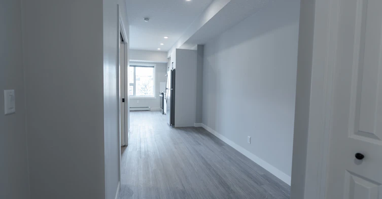 408-825 17 Avenue, Calgary, AB, T2R 1K3