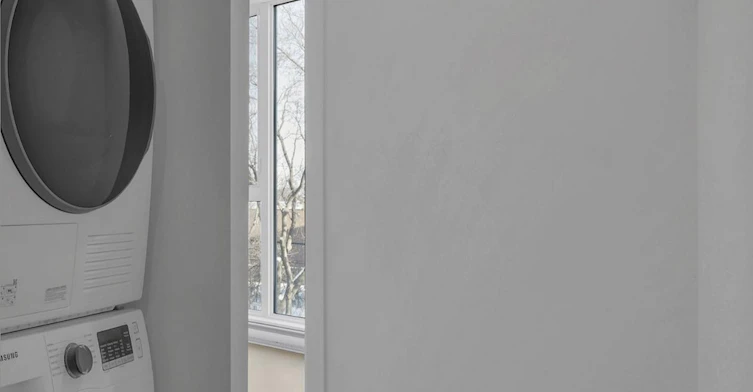 6045 De Maisonneuve Boulevard Ouest, Montréal, QC, H4A 0B5 - 5