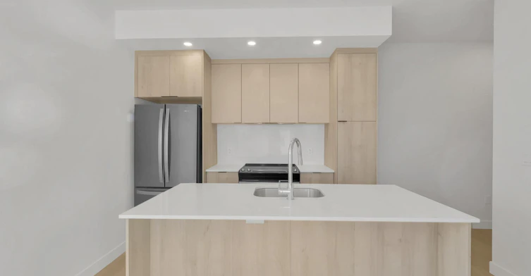 6045 De Maisonneuve Boulevard Ouest, Montréal, QC, H4A 0B5