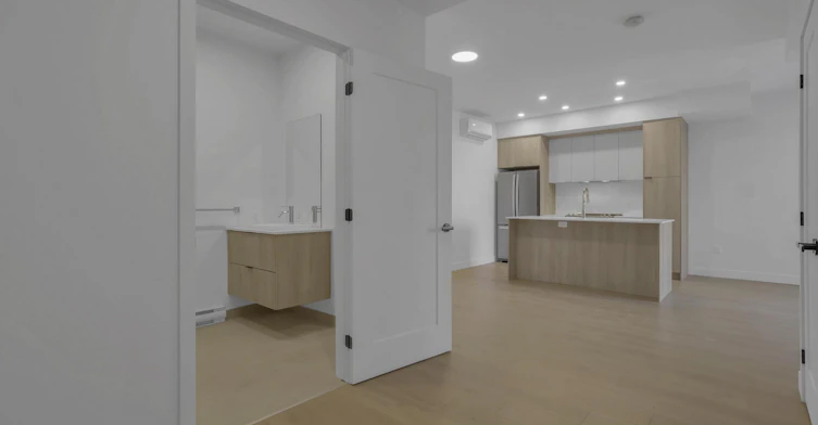 6045 De Maisonneuve Boulevard Ouest, Montréal, QC, H4A 0B5 - 4