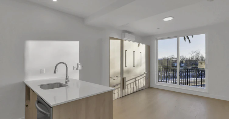 6045 De Maisonneuve Boulevard Ouest, Montréal, QC, H4A 0B5 - 17