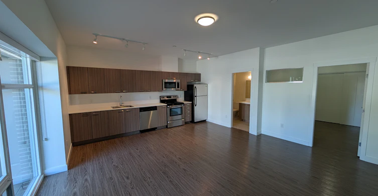 185-5738 175 Street, Surrey, BC, V3S 4T7 - 5