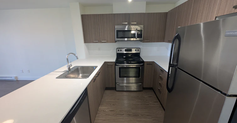 218-5738 175 Street, Surrey, BC, V3S 4T7 - 2