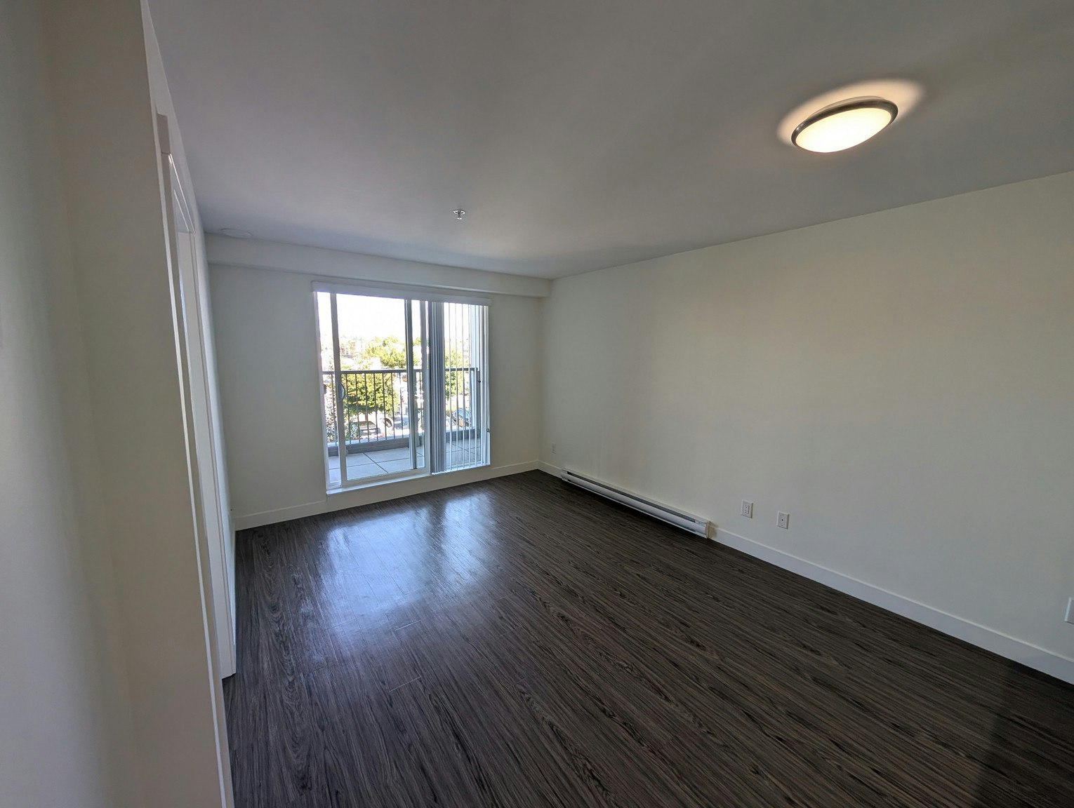 218-5738 175 Street, Surrey, BC, V3S 4T7 - 5