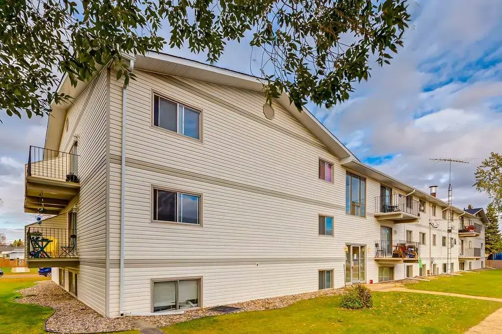 106-6211 48a Avenue, Camrose, AB, T4V 2Y3 - 11