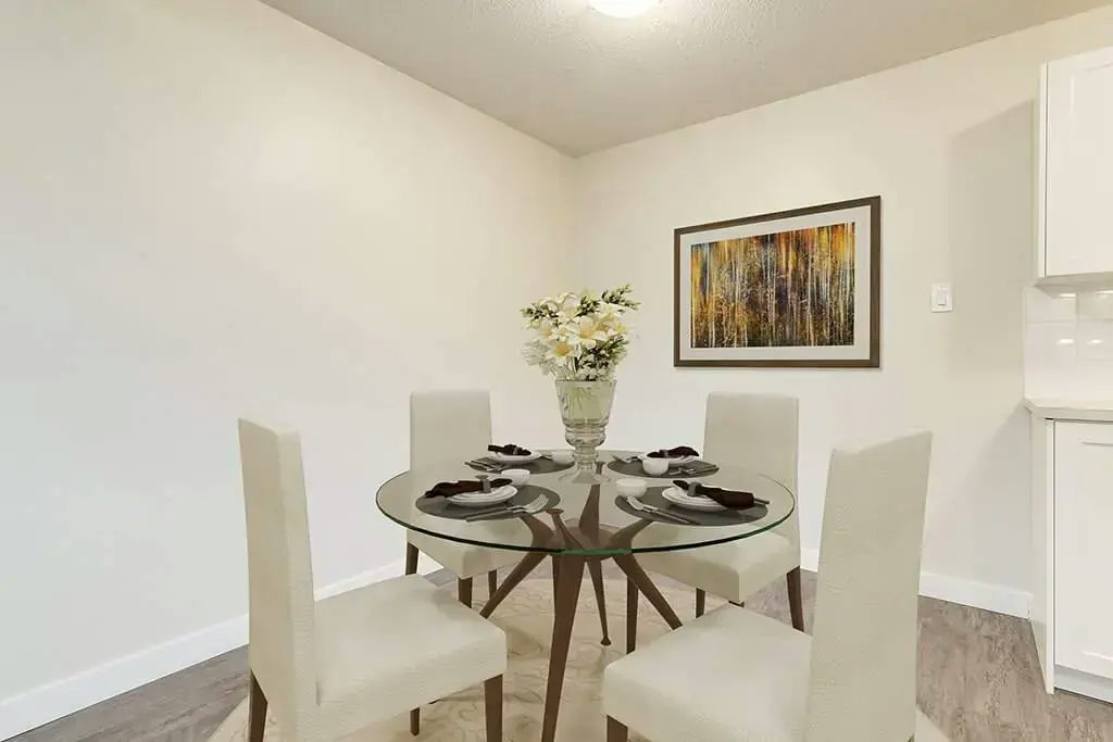 106-6211 48a Avenue, Camrose, AB, T4V 2Y3 - 4