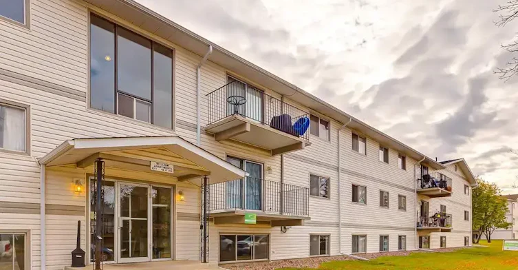 106-6211 48a Avenue, Camrose, AB, T4V 2Y3 - 12