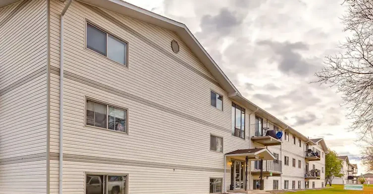 106-6211 48a Avenue, Camrose, AB, T4V 2Y3 - 14