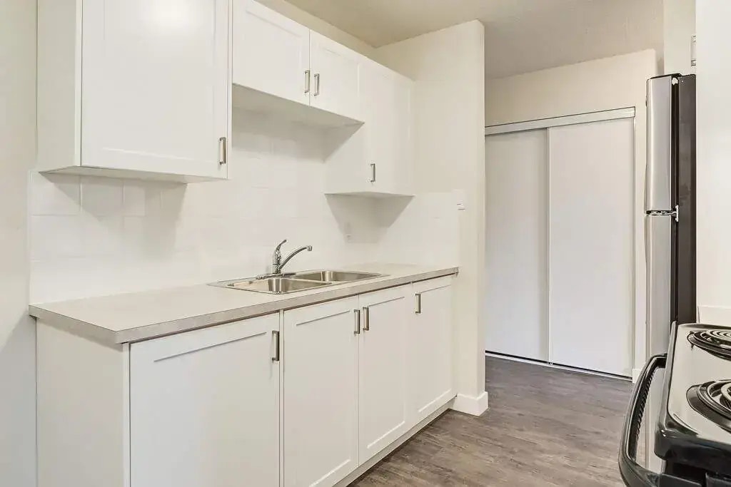 106-6211 48a Avenue, Camrose, AB, T4V 2Y3 - 5