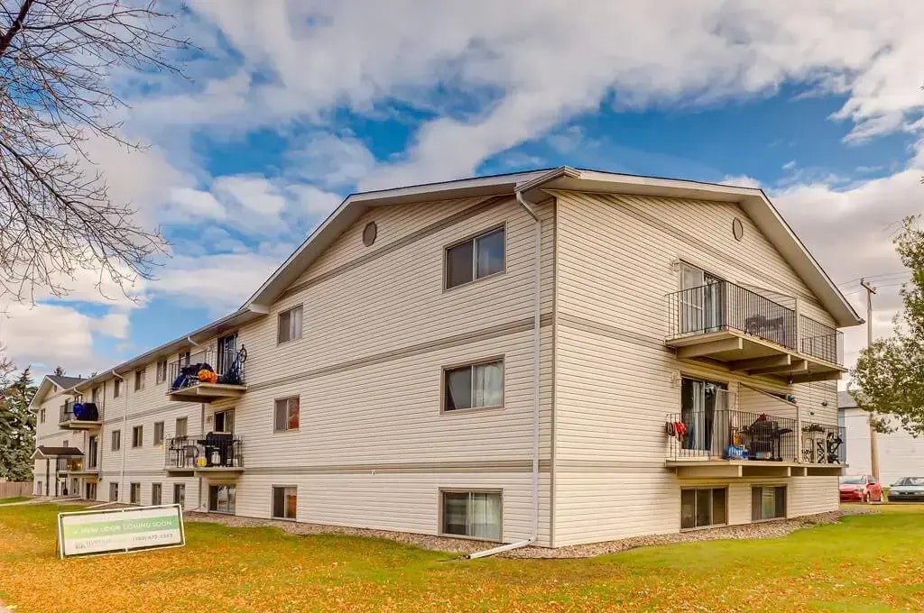 106-6211 48a Avenue, Camrose, AB, T4V 2Y3 - 13