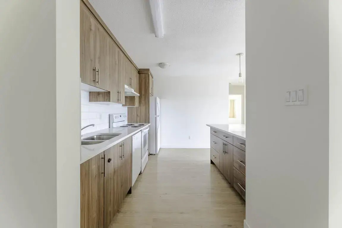 0429-2719 17 Avenue SW, Calgary, AB, T3E 6K5 - 24