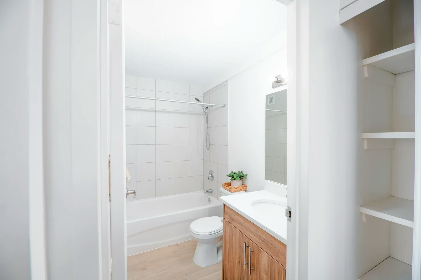 0429-2719 17 Avenue SW, Calgary, AB, T3E 6K5 - 10