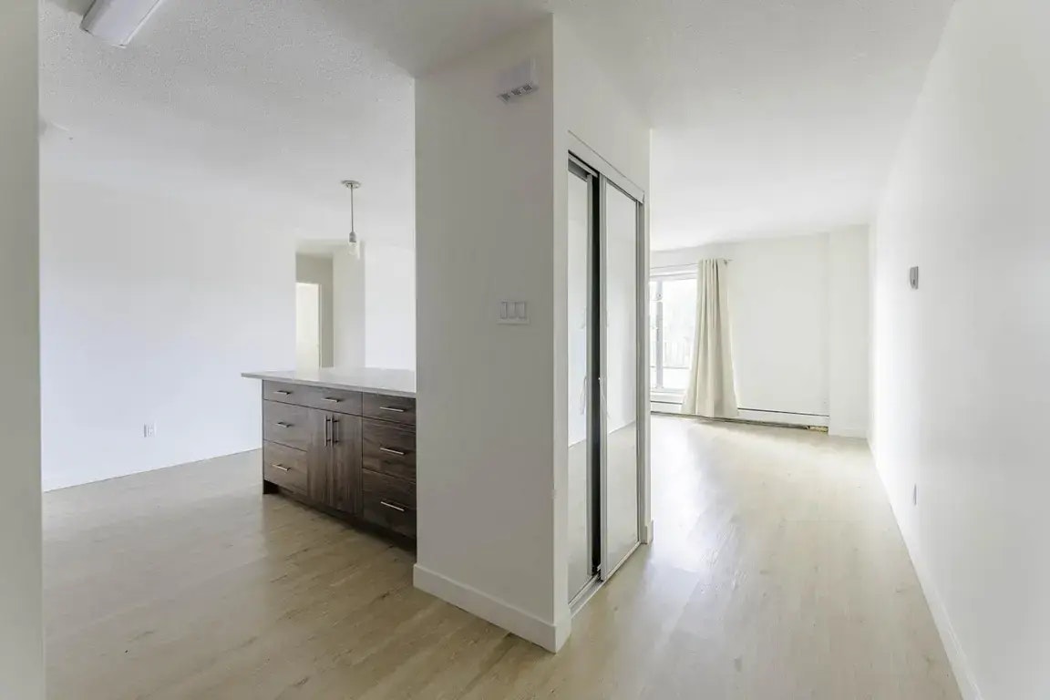 0429-2719 17 Avenue SW, Calgary, AB, T3E 6K5 - 26