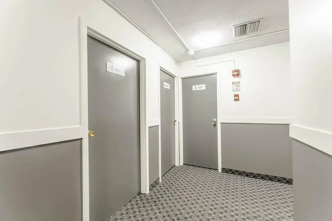 0429-2719 17 Avenue SW, Calgary, AB, T3E 6K5 - 57