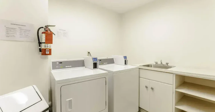 0429-2719 17 Avenue SW, Calgary, AB, T3E 6K5 - 55