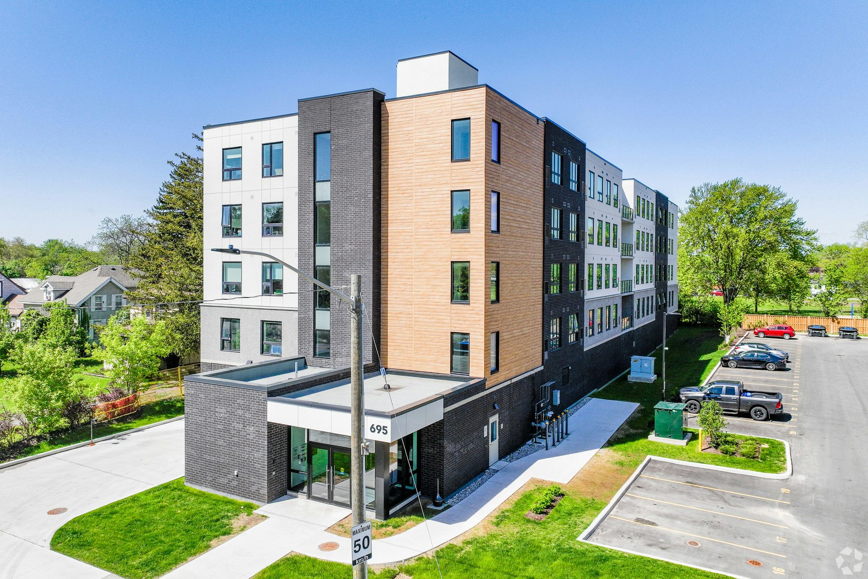 106-695 Niagara Street, Welland, ON, L3C 1M2 - 3