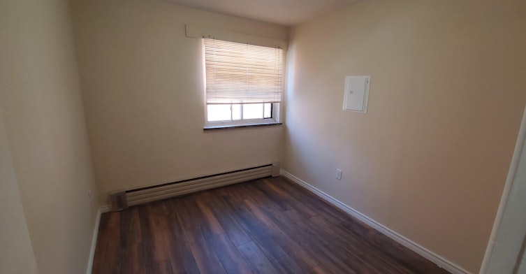 68 Cameron Avenue, Toronto, ON, M6M 1R2 - 8
