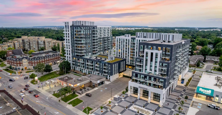 A0319-133 Bronte Road, Oakville, ON, L6L 0H2